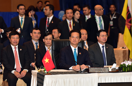 Thủ tướng Nguyễn Tấn Dũng nhấn mạnh việc hình thành Cộng đồng ASEAN 2015 có ý nghĩa lịch sử, thể hiện nhận thức chung và quyết tâm của các quốc gia thành viên ASEAN.